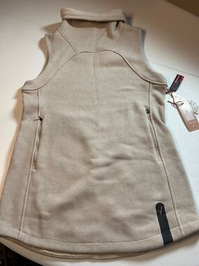 Indyeva Sleeveless Fleece Vest Size L NWT
